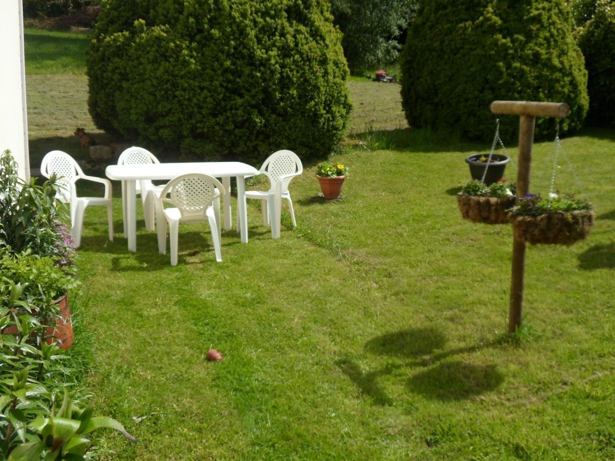 Riverside Bed And Breakfast Huelgoat Eksteriør bilde